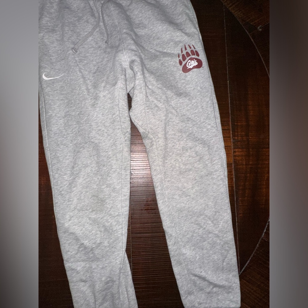 Nike gray sweatpants